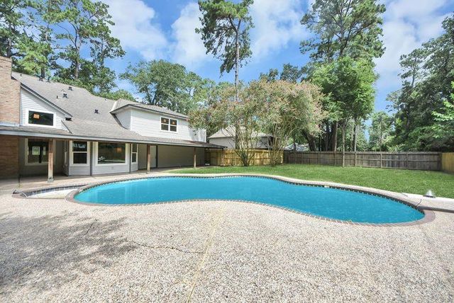 15206 Beacham Drive, Houston, TX 77070