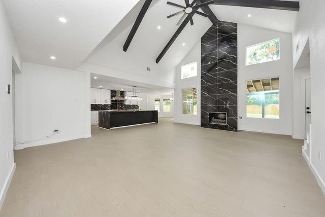 15206 Beacham Drive, Houston, TX 77070