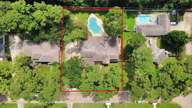 15206 Beacham Drive, Houston, TX 77070