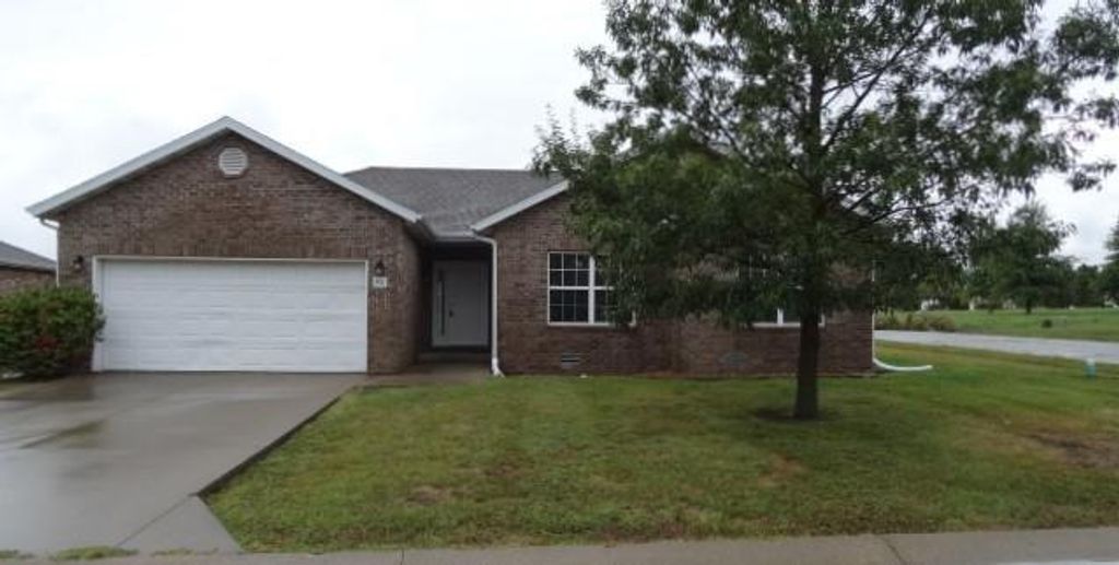 800 Birch Street, Butler, MO 64730