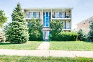 8125 S Roberts Road 3N, Bridgeview, IL 60455