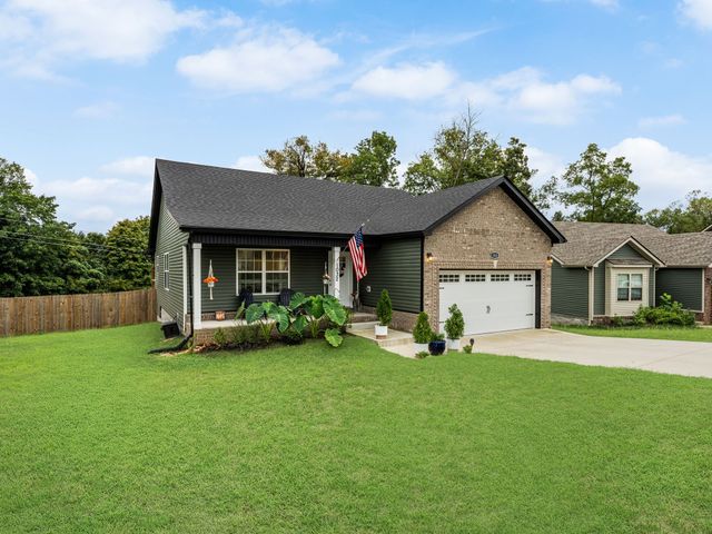 1032 Dublin Dr, Clarksville, TN 37042