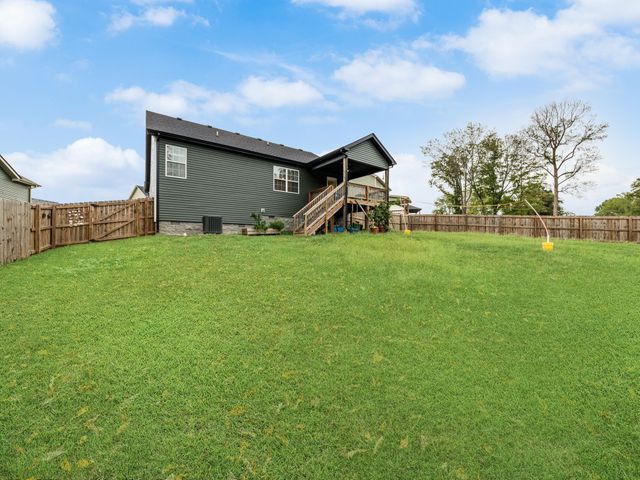 1032 Dublin Dr, Clarksville, TN 37042