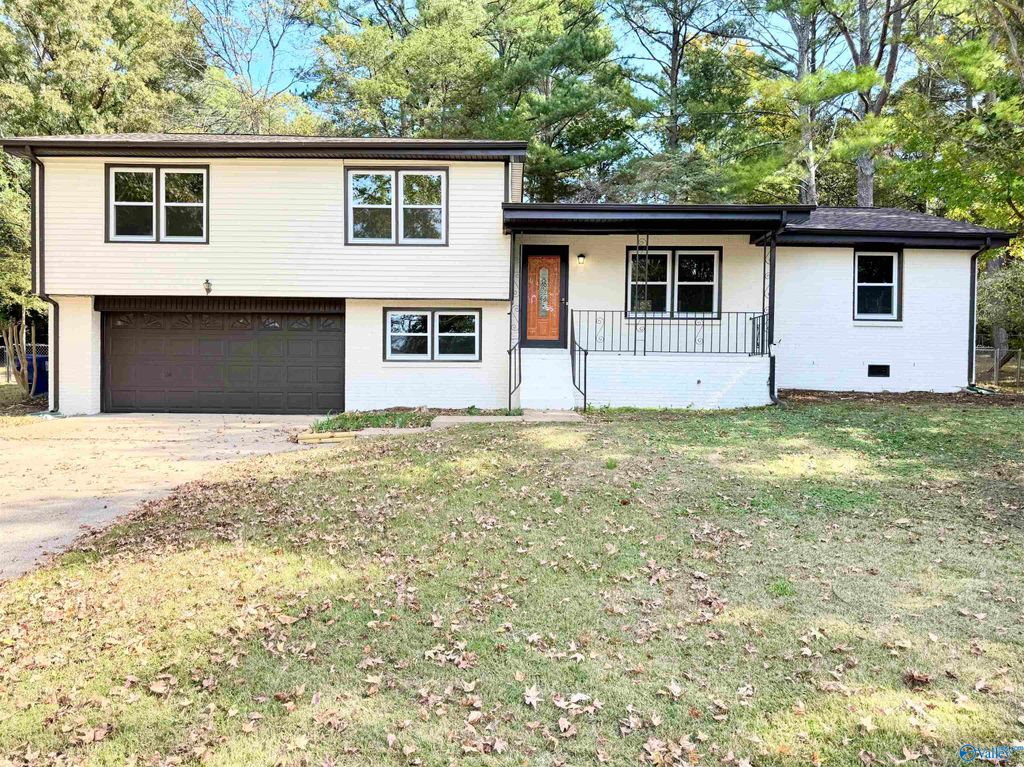 12215 Chicamauga Trail SE, Huntsville, AL 35803