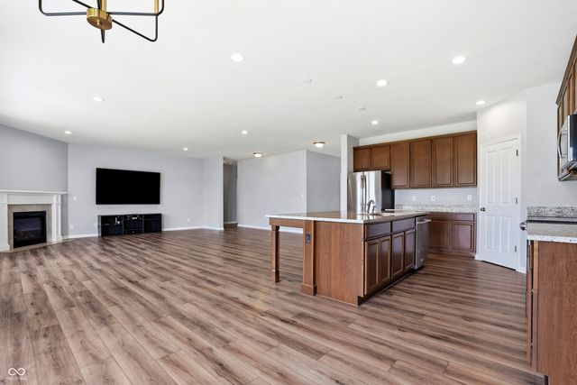 5218 Sweetwater Drive, Noblesville, IN 46062