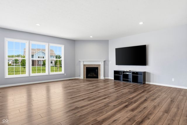 5218 Sweetwater Drive, Noblesville, IN 46062