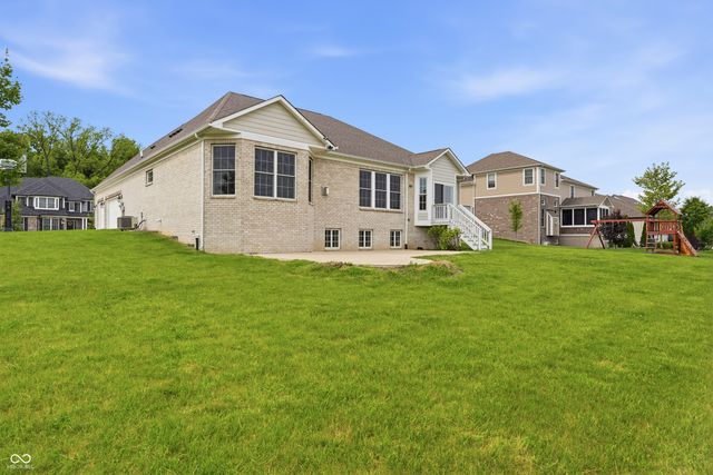 5218 Sweetwater Drive, Noblesville, IN 46062