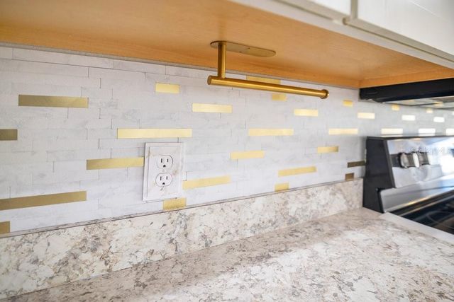 693 PERSIAN DRIVE, Haines City, FL 33844