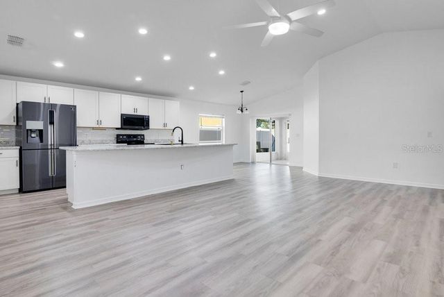 693 PERSIAN DRIVE, Haines City, FL 33844