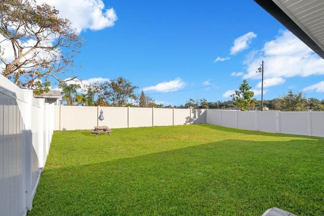 693 PERSIAN DRIVE, Haines City, FL 33844