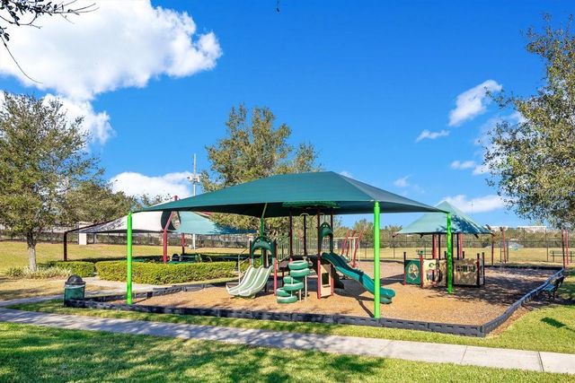 693 PERSIAN DRIVE, Haines City, FL 33844