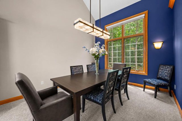 2245 S Foxglove COURT, New Berlin, WI 53151
