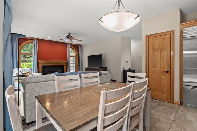 2245 S Foxglove COURT, New Berlin, WI 53151