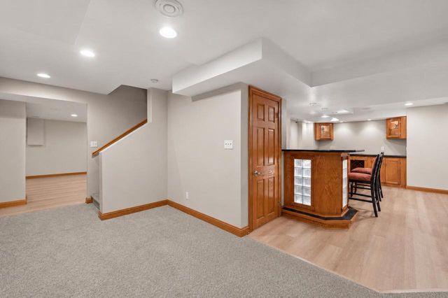 2245 S Foxglove COURT, New Berlin, WI 53151