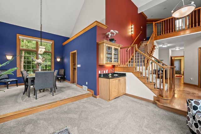 2245 S Foxglove COURT, New Berlin, WI 53151