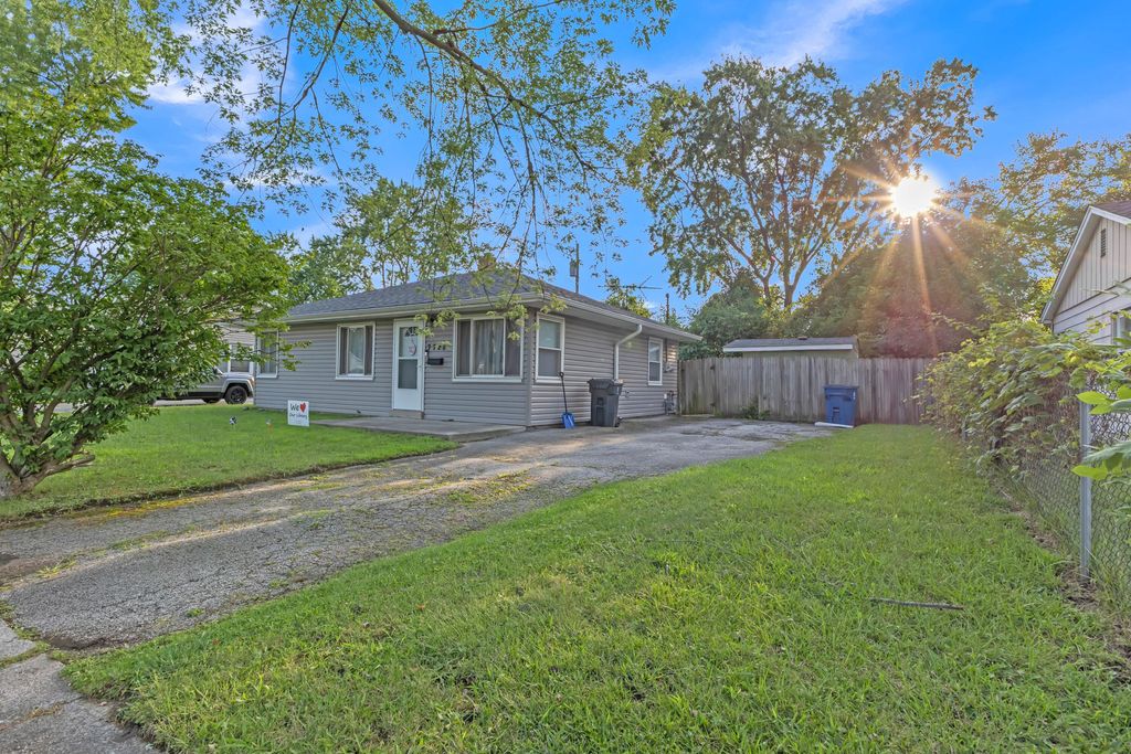 7728 Beech Avenue, Hammond, IN 46324