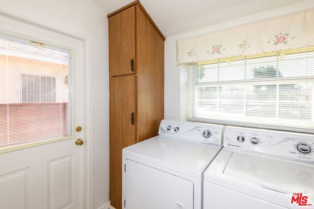 14745 MARLIN Place, Van Nuys (los Angeles), CA 91405