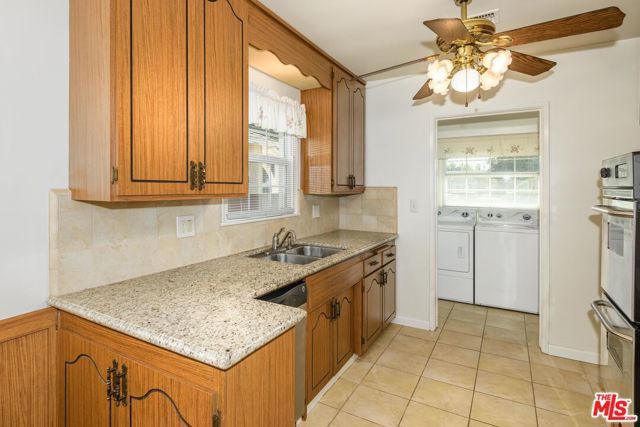 14745 MARLIN Place, Van Nuys (los Angeles), CA 91405