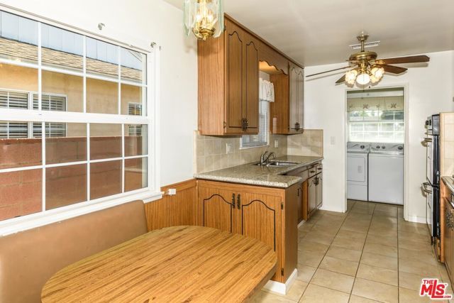 14745 MARLIN Place, Van Nuys (los Angeles), CA 91405