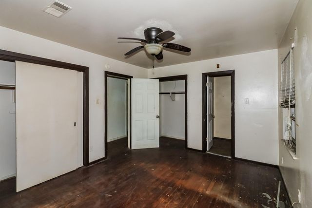 5843 Thrush Drive, Houston, TX 77033