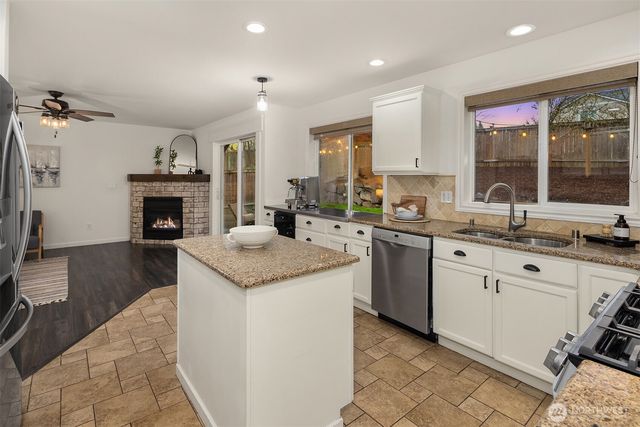 3131 82nd Drive NE, Marysville, WA 98270