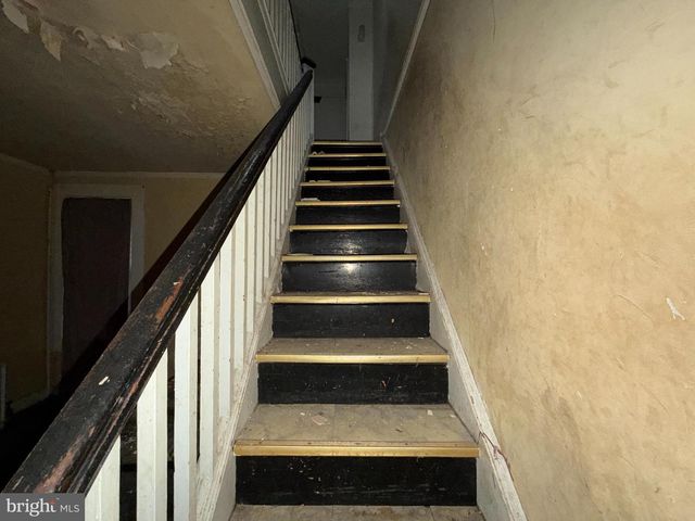 1518 N GILMOR ST, Baltimore, MD 21217