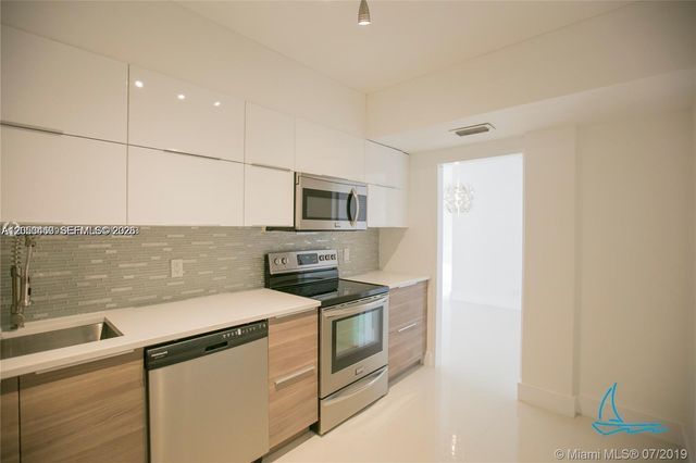 9381 E Bay Harbor Dr 302S, Bay Harbor Islands, FL 33154