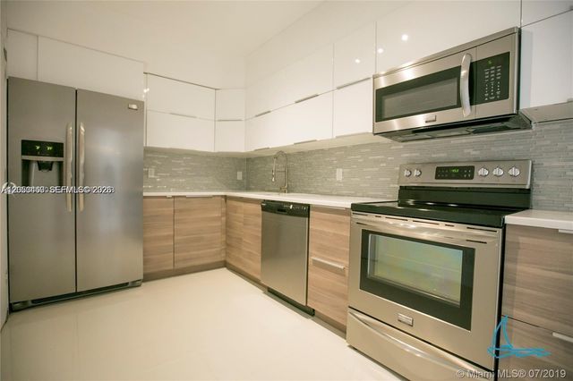 9381 E Bay Harbor Dr 302S, Bay Harbor Islands, FL 33154