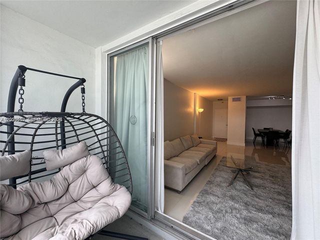 9381 E Bay Harbor Dr 302S, Bay Harbor Islands, FL 33154