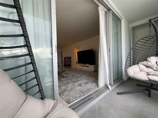 9381 E Bay Harbor Dr 302S, Bay Harbor Islands, FL 33154