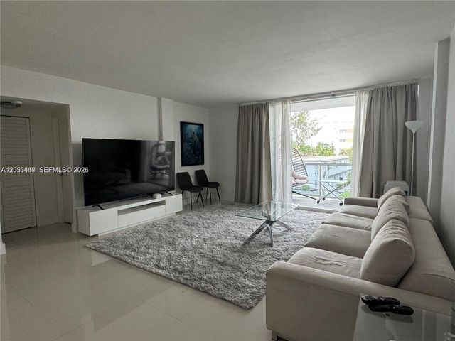 9381 E Bay Harbor Dr 302S, Bay Harbor Islands, FL 33154