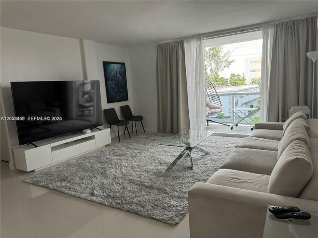 9381 E Bay Harbor Dr 302S, Bay Harbor Islands, FL 33154