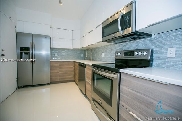 9381 E Bay Harbor Dr 302S, Bay Harbor Islands, FL 33154