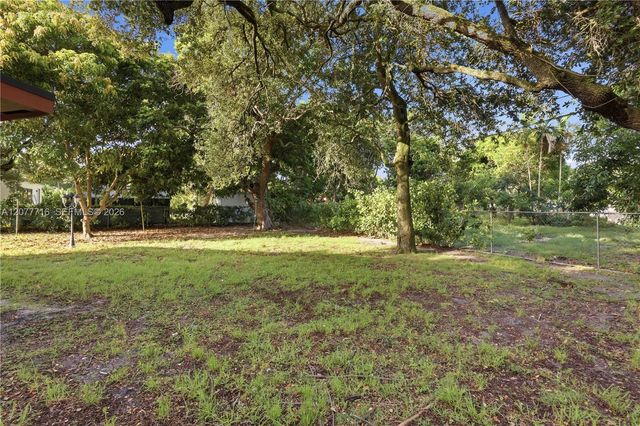 13040 N Miami Avenue, Miami, FL 33168