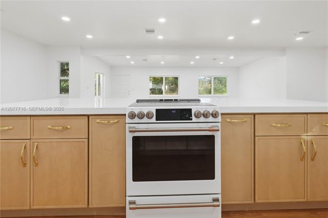 13040 N Miami Avenue, Miami, FL 33168