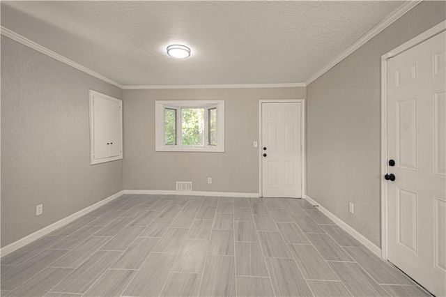 8512 E 85th Street, Raytown, MO 64138