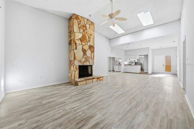 1111 LAKESHORE DRIVE C4, Eustis, FL 32726