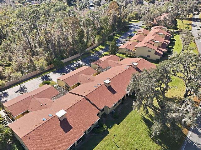 1111 LAKESHORE DRIVE C4, Eustis, FL 32726