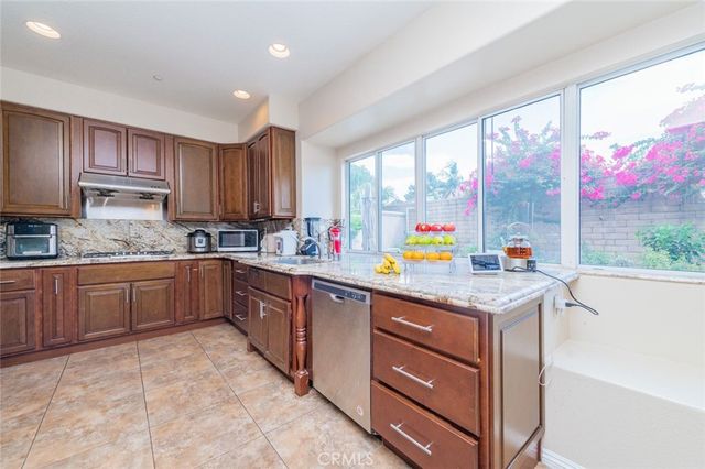 9819 Via Esperanza, Rancho Cucamonga, CA 91737
