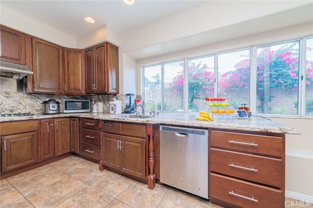 9819 Via Esperanza, Rancho Cucamonga, CA 91737