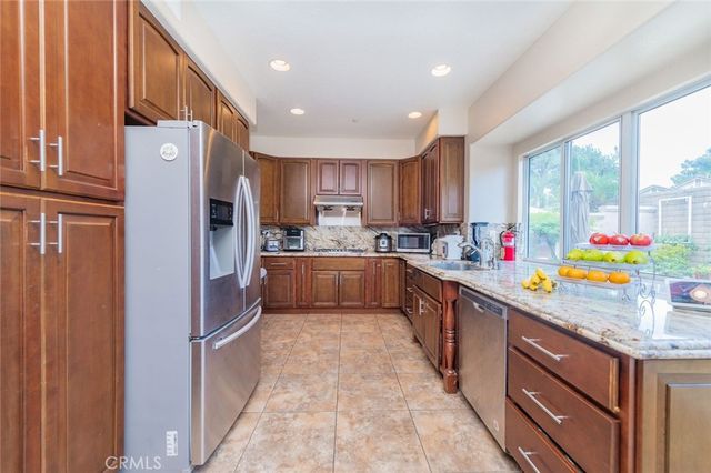 9819 Via Esperanza, Rancho Cucamonga, CA 91737