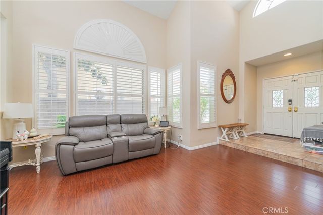 9819 Via Esperanza, Rancho Cucamonga, CA 91737