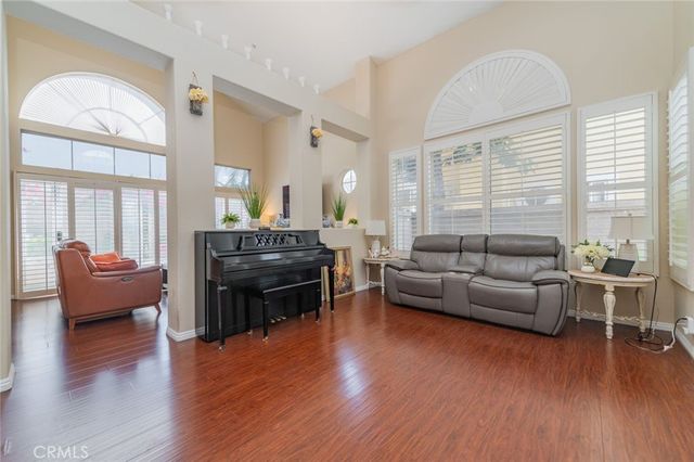 9819 Via Esperanza, Rancho Cucamonga, CA 91737