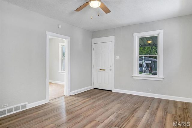 6604 Etzel Avenue, University City, MO 63130