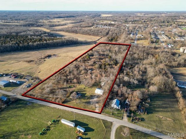 1031 Dilworth Road, Lebanon, MO 65536