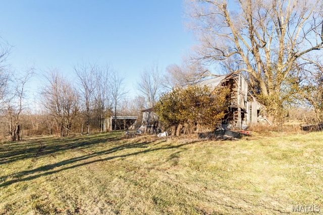 1031 Dilworth Road, Lebanon, MO 65536