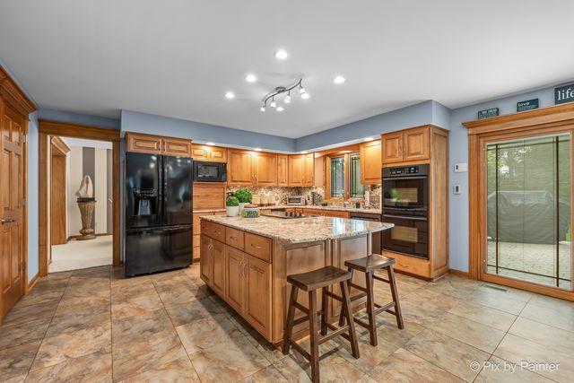 2917 Pleasant Drive, Mchenry, IL 60051