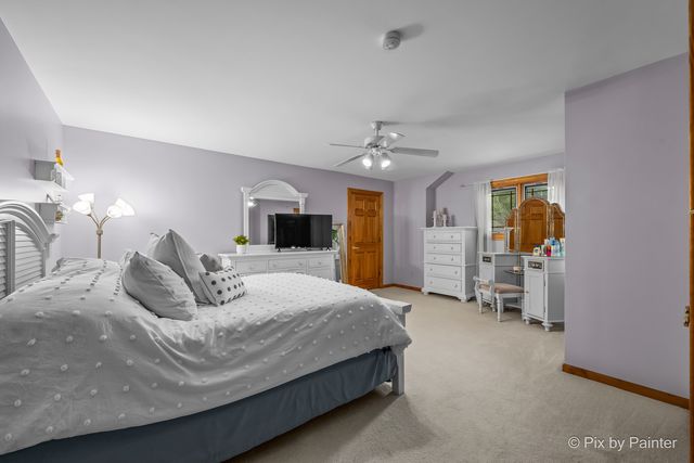 2917 Pleasant Drive, Mchenry, IL 60051