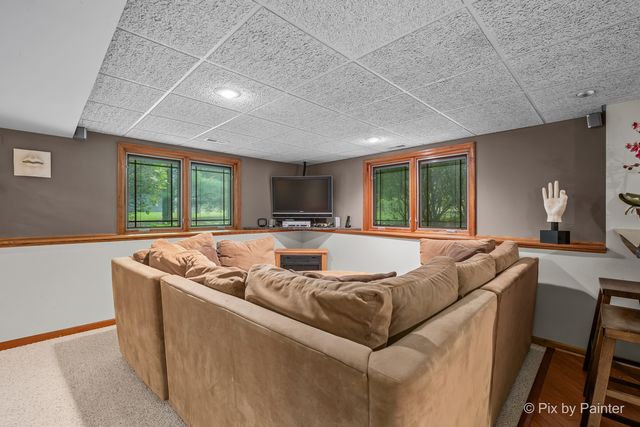 2917 Pleasant Drive, Mchenry, IL 60051