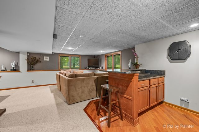 2917 Pleasant Drive, Mchenry, IL 60051